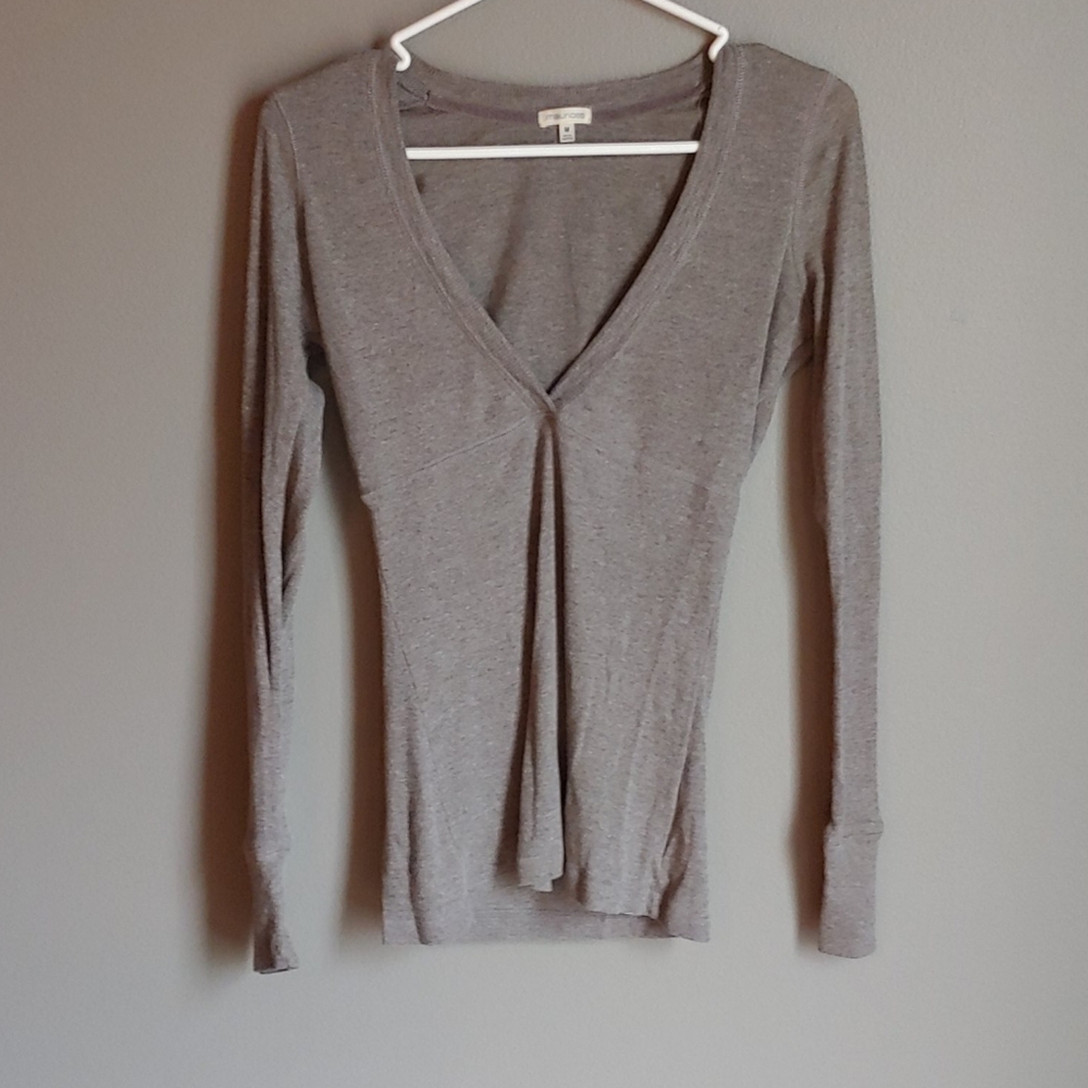 [maurices] Long sleeve deep-v blouse